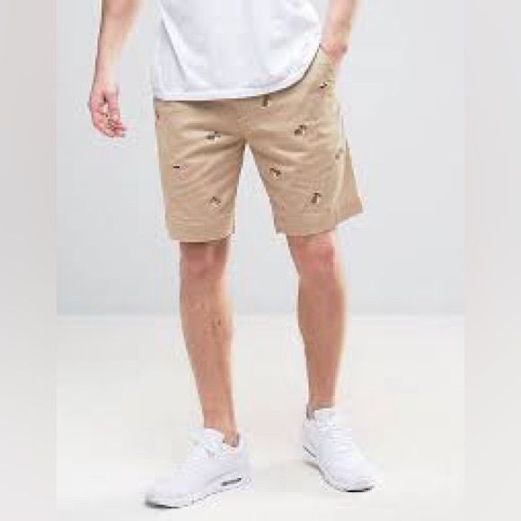 Polo Ralph Lauren Men’s Bulldog Embroidery Chino Shorts in Natural - Picture 2 of 6
